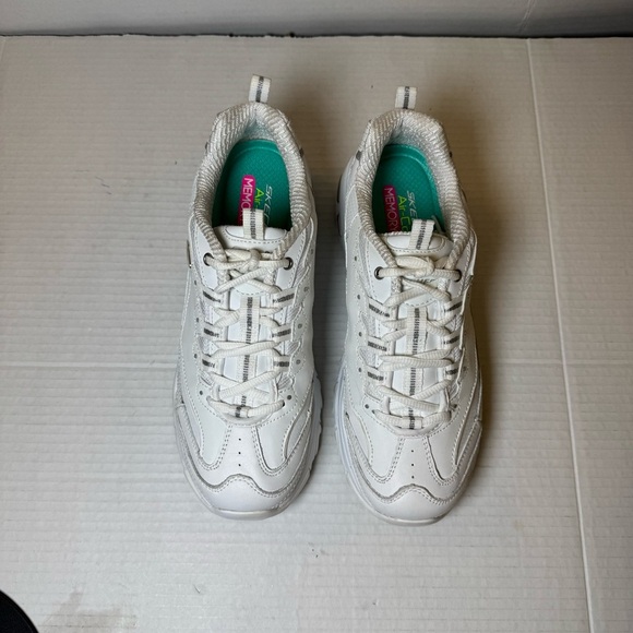 Skechers Women's D'Lites Fresh Start Memory Foam Lace-Up Sneaker - Picture 4 of 13